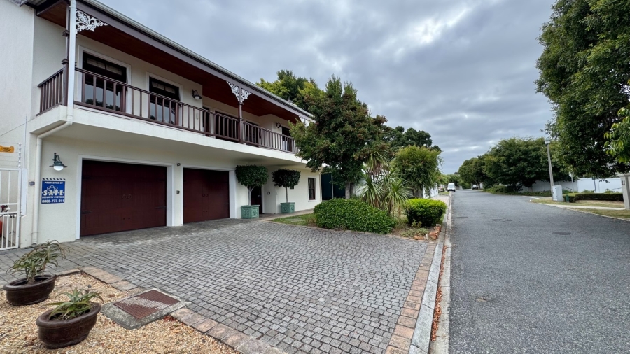 4 Bedroom Property for Sale in Onrus Western Cape